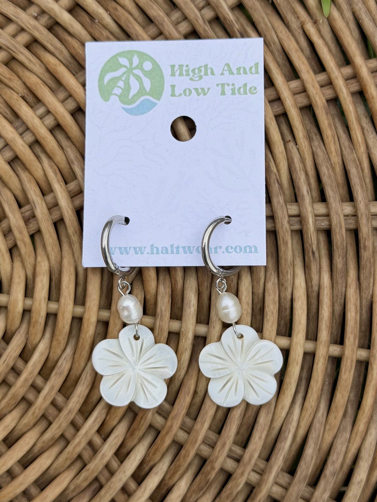 Floral Drift Earrings - Silver
