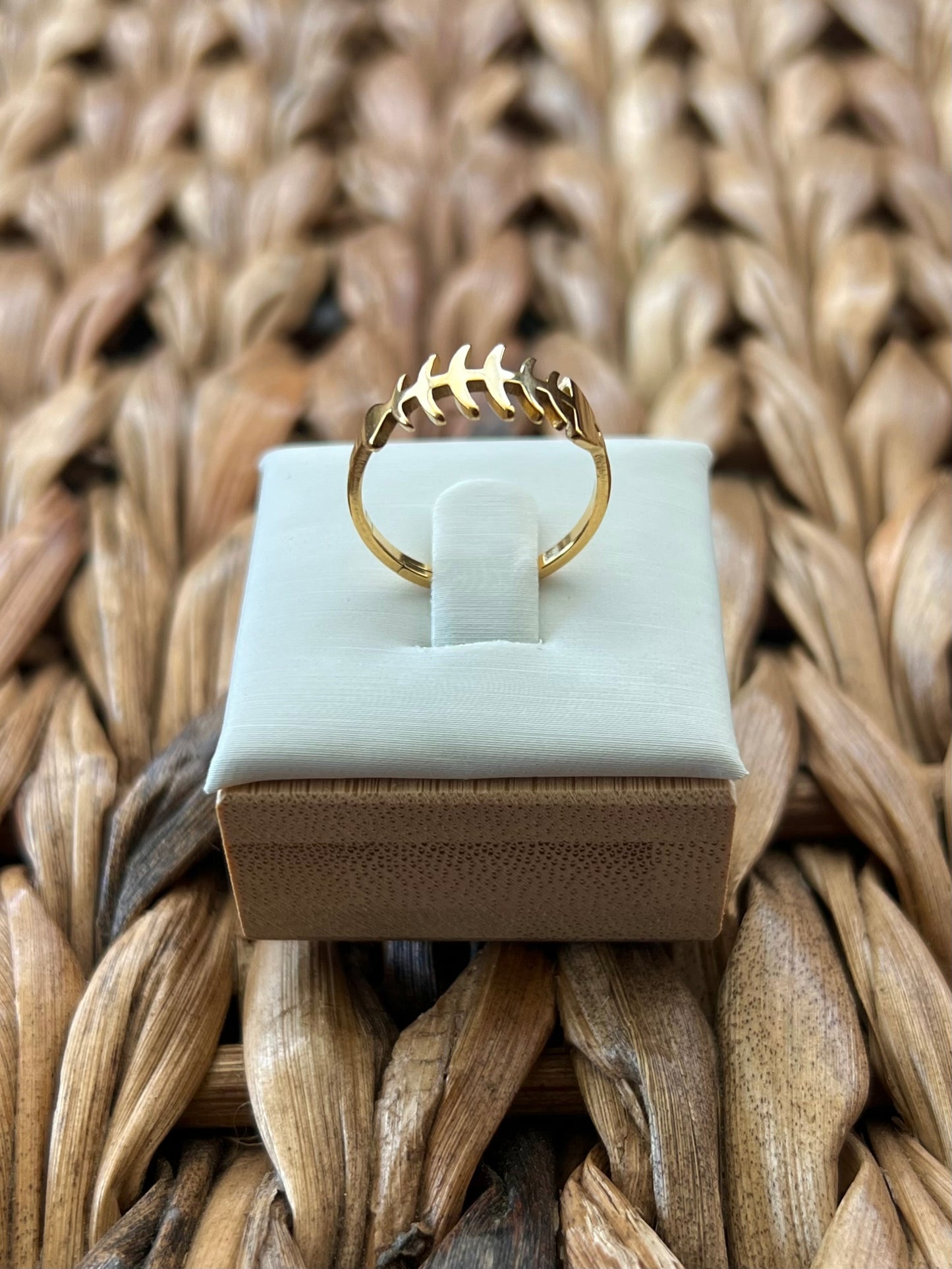 Fishbone Ring - Gold