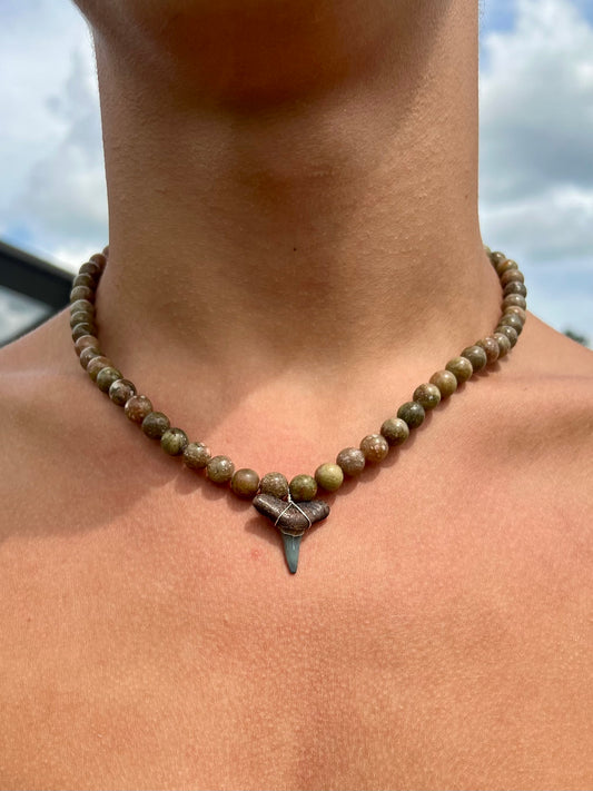Chunky Shark Tooth Necklace - Green