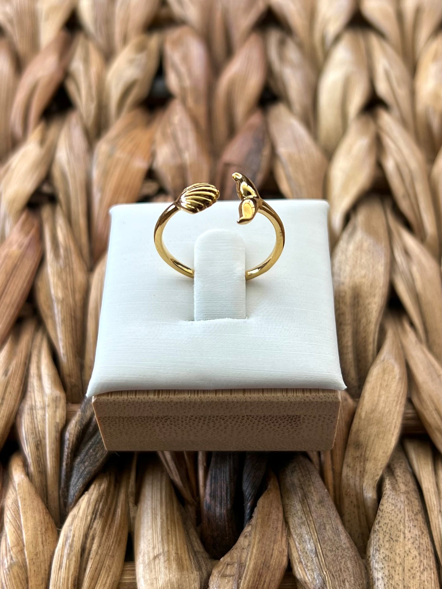 Whale Tail Ring - Gold