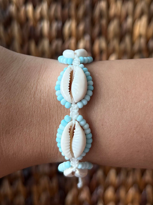 Cowrie Flower Bracelet - White