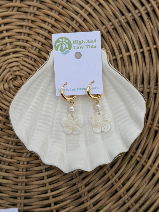 Floral Drift Earrings - Gold